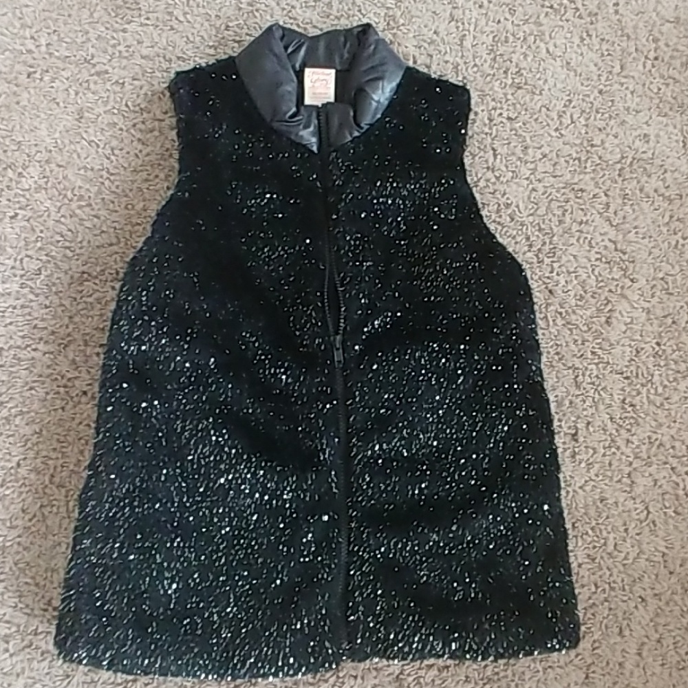 Fashionable puffy vest